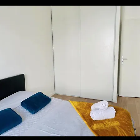 Cosy 아파트 *